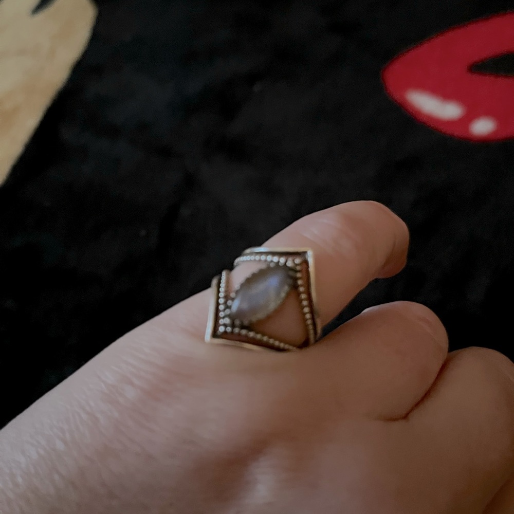 Labradorite ring